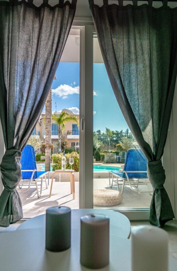 Holiday Cosy Home Paphos Bagian luar foto