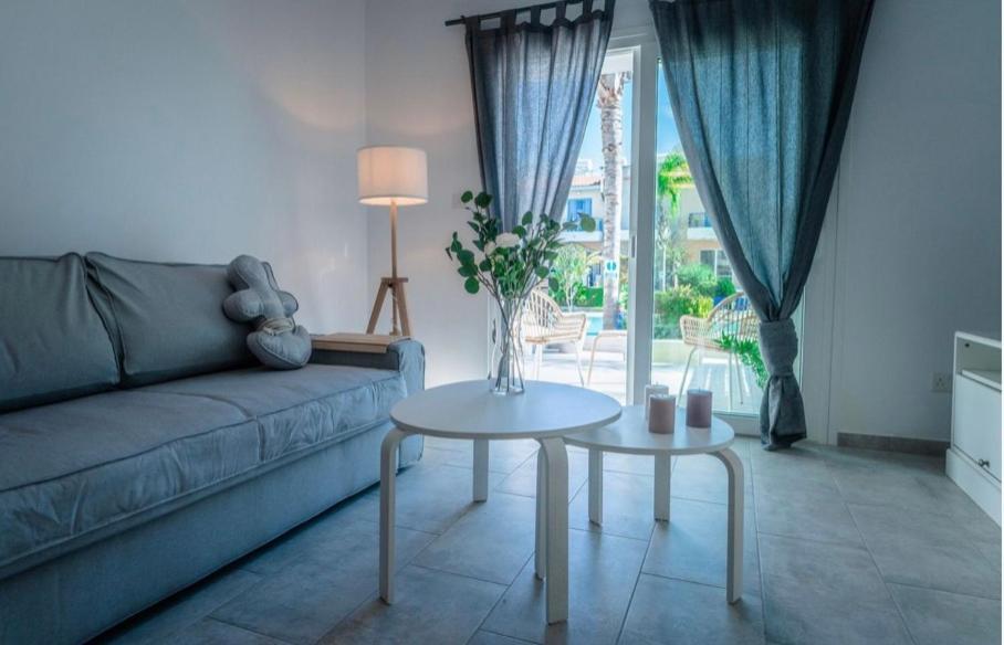 Holiday Cosy Home Paphos Bagian luar foto